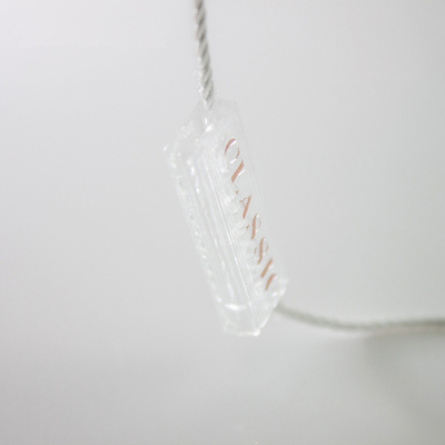 acheter L'individu de plastique transparent qui respecte l'environnement fermant à clef la sécurité d'étiquettes étiquette le logo de relief online manufacture