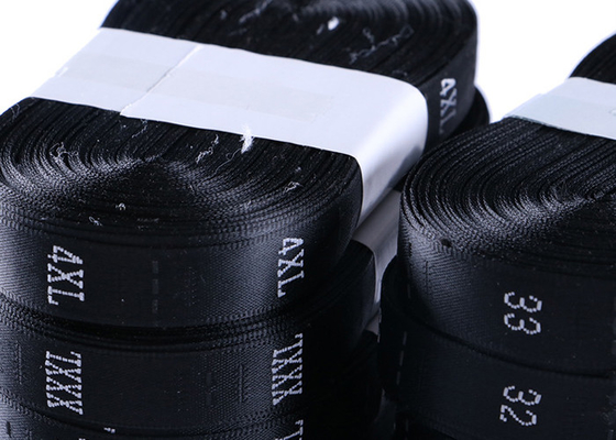Un bon prix. Le petit pain fait sur commande d'Avery Full Size Labels In pour la taille tissée par chemise d'habillement étiquette l'usine en ligne