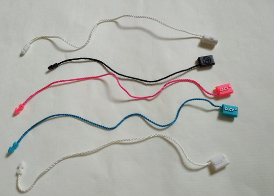 Un bon prix. Small Plastic Company personnalisés Hang Tag Fasteners Attaching Tags aux vêtements en ligne